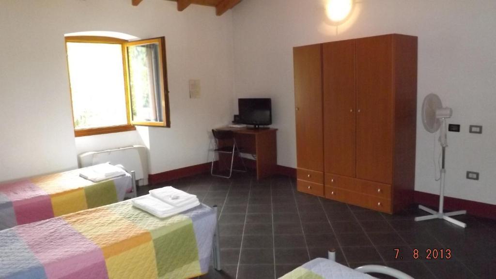 Cascina Maggia Guest House Brescia Luaran gambar