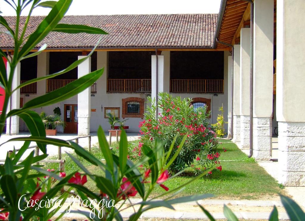 Cascina Maggia Guest House Brescia Luaran gambar